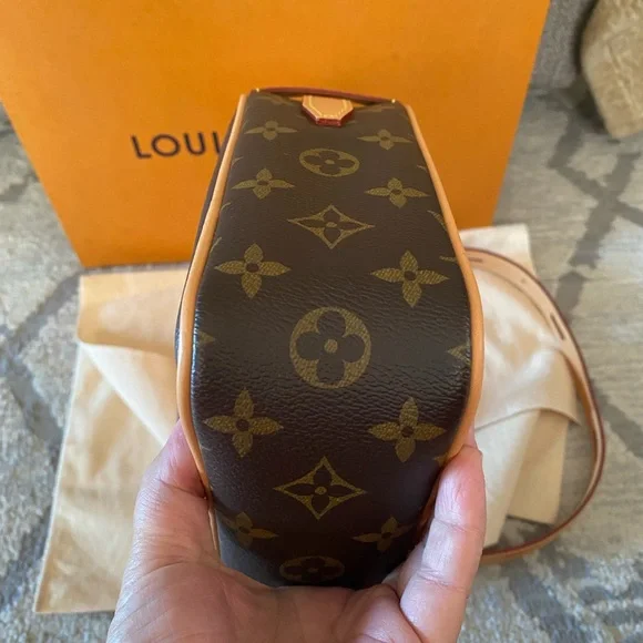 Louis Vuitton heart bag ❤️ 💼 limited edition - Picture 10 of 17